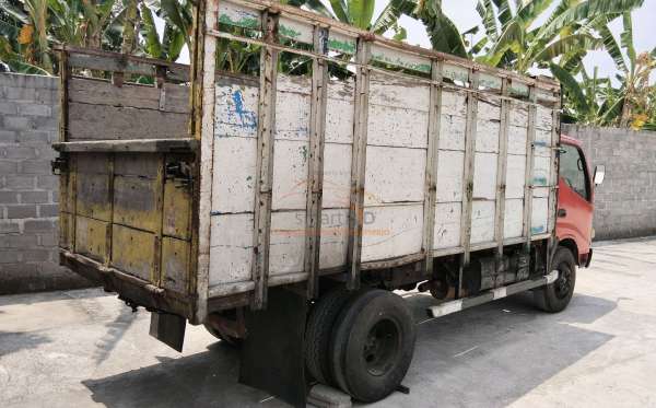 TOYOTA DYNA 130 HT