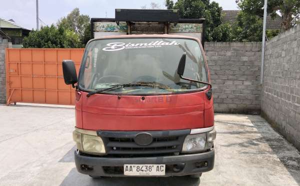 TOYOTA DYNA 130 HT