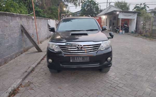 TOYOTA FORTUNER