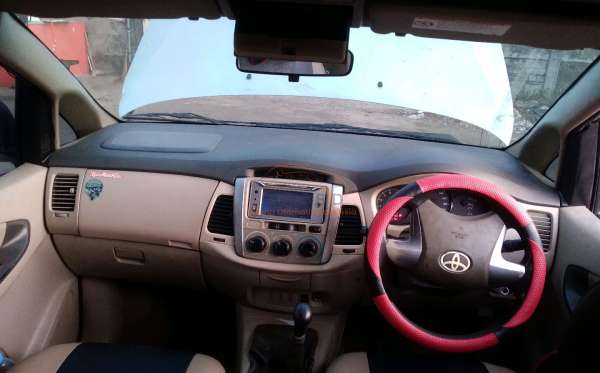 TOYOTA KIJANG INNOVA G