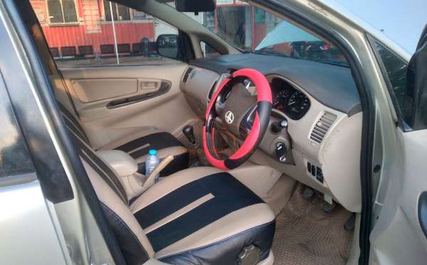 TOYOTA KIJANG INNOVA G