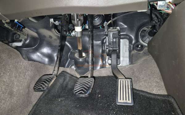 WULING  CONFERO  1.5 DB MY (4X2)