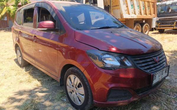 WULING CONFERO
