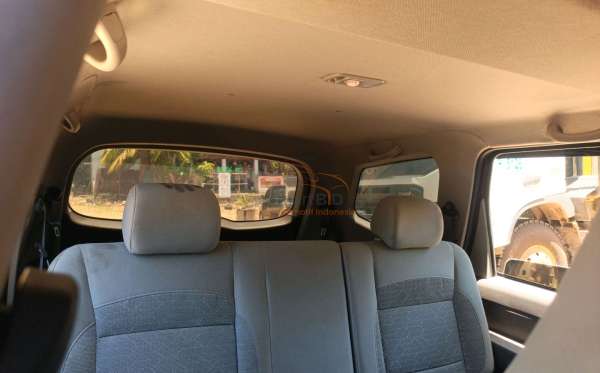 WULING CONFERO