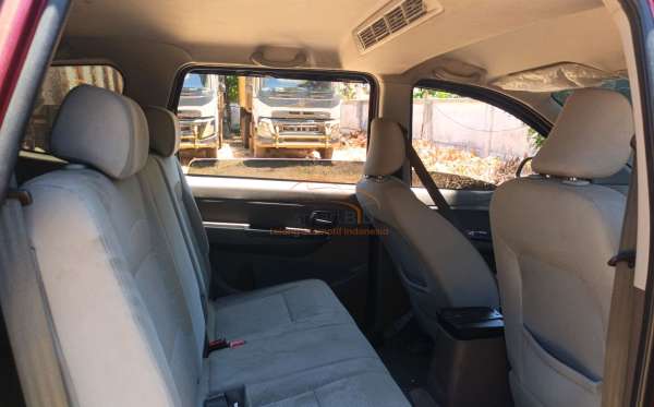 WULING CONFERO