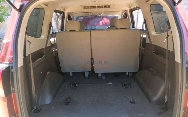 WULING CONFERO