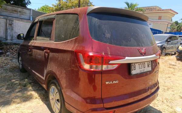 WULING CONFERO