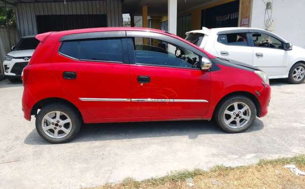 DAIHATSU AYLA 1.0 X