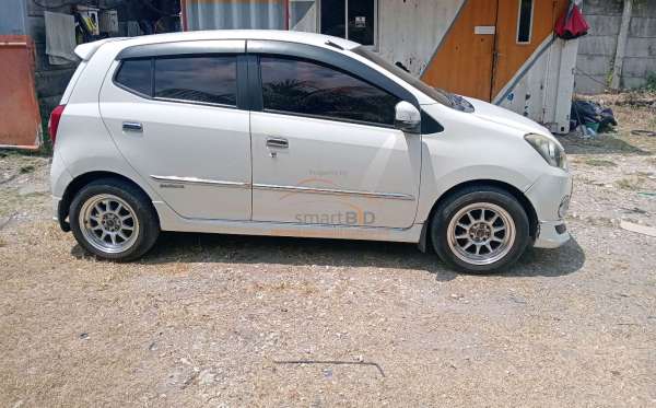 DAIHATSU  AYLA