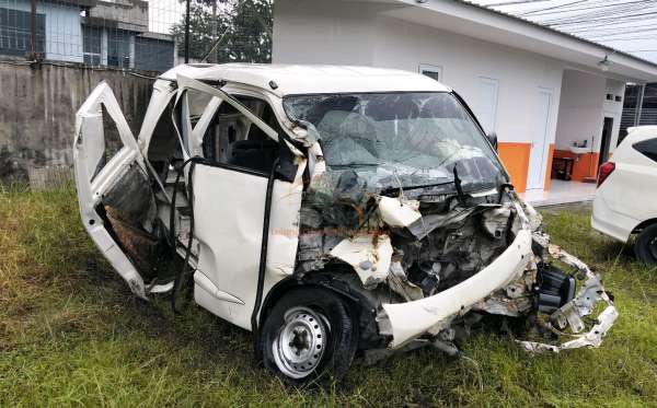 DAIHATSU GRAN MAX BLIND VAN