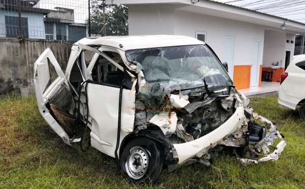 DAIHATSU GRAN MAX BLIND VAN