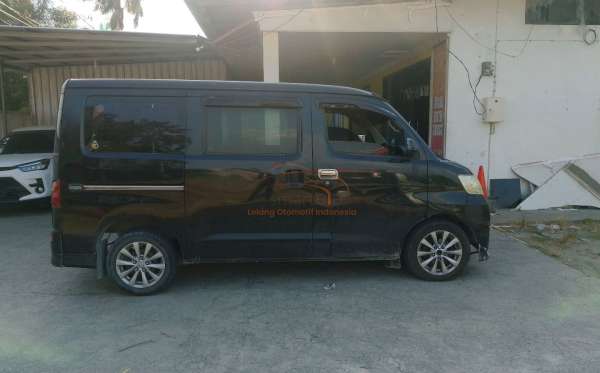 DAIHATSU LUXIO M