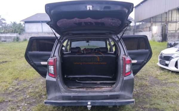 DAIHATSU SIGRA