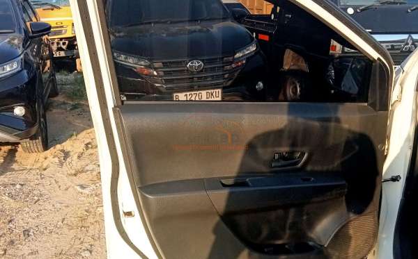DAIHATSU SIGRA D