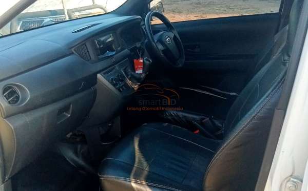 DAIHATSU SIGRA D