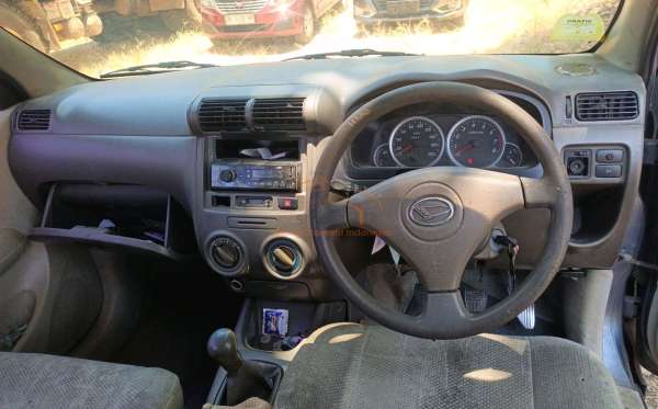 DAIHATSU XENIA