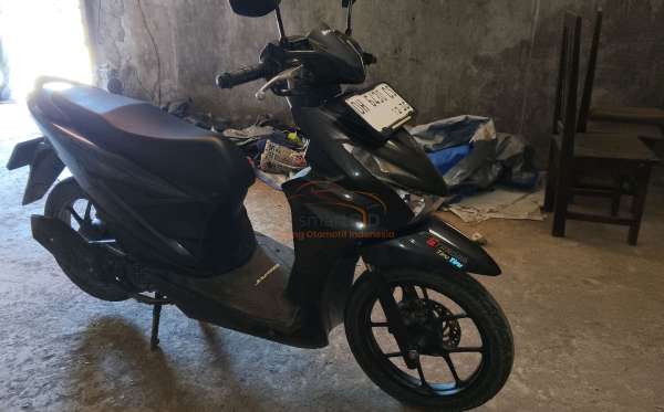 HONDA  BEAT