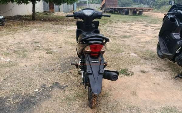 HONDA  REVO