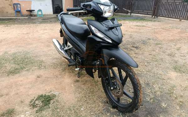 HONDA  REVO