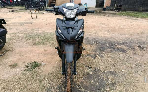HONDA  REVO