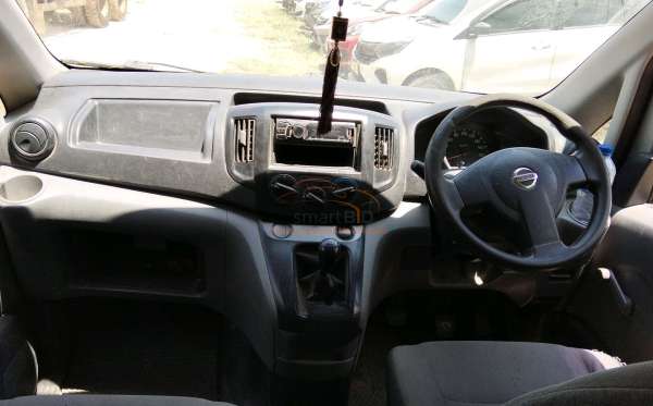 NISSAN EVALIA 1.5