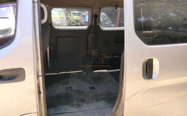 NISSAN EVALIA 1.5