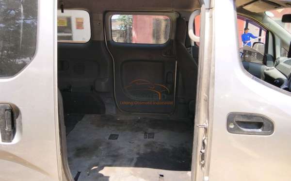 NISSAN EVALIA 1.5