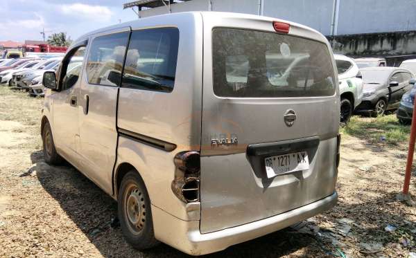 NISSAN EVALIA 1.5