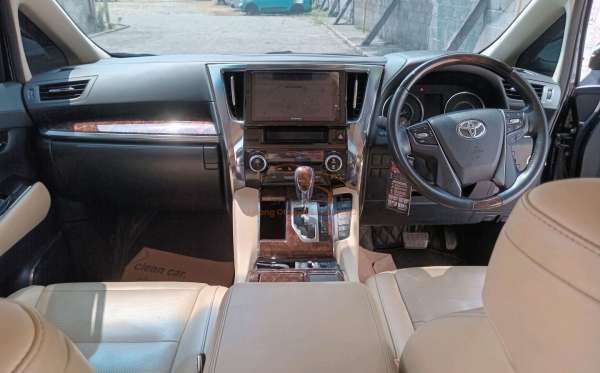 TOYOTA ALPHARD 2.5 G