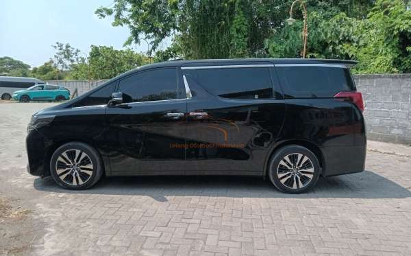 TOYOTA ALPHARD 2.5 G