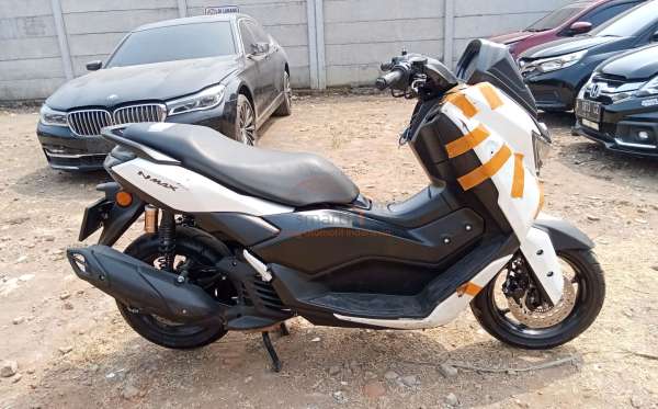 YAMAHA NMAX NEO