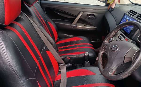DAIHATSU SIRION
