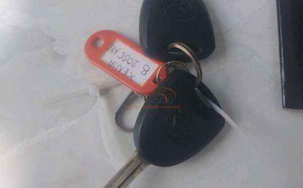 DAIHATSU  XENIA  1.3 X