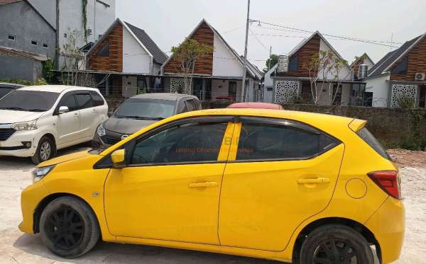 HONDA BRIO