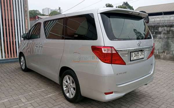 TOYOTA ALPHARD 2.4 G A/T