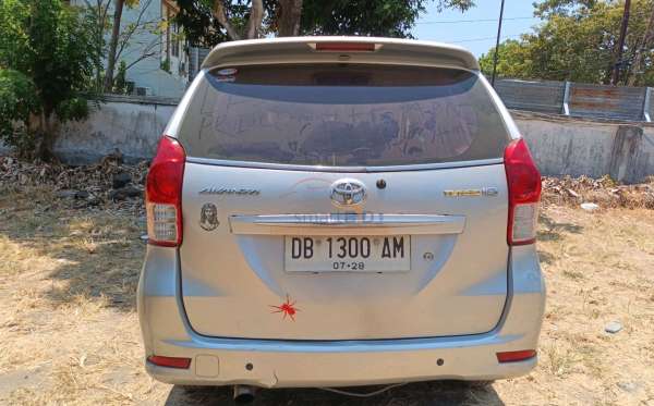 TOYOTA AVANZA
