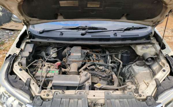 TOYOTA AVANZA G