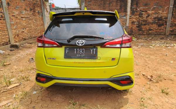 TOYOTA YARIS