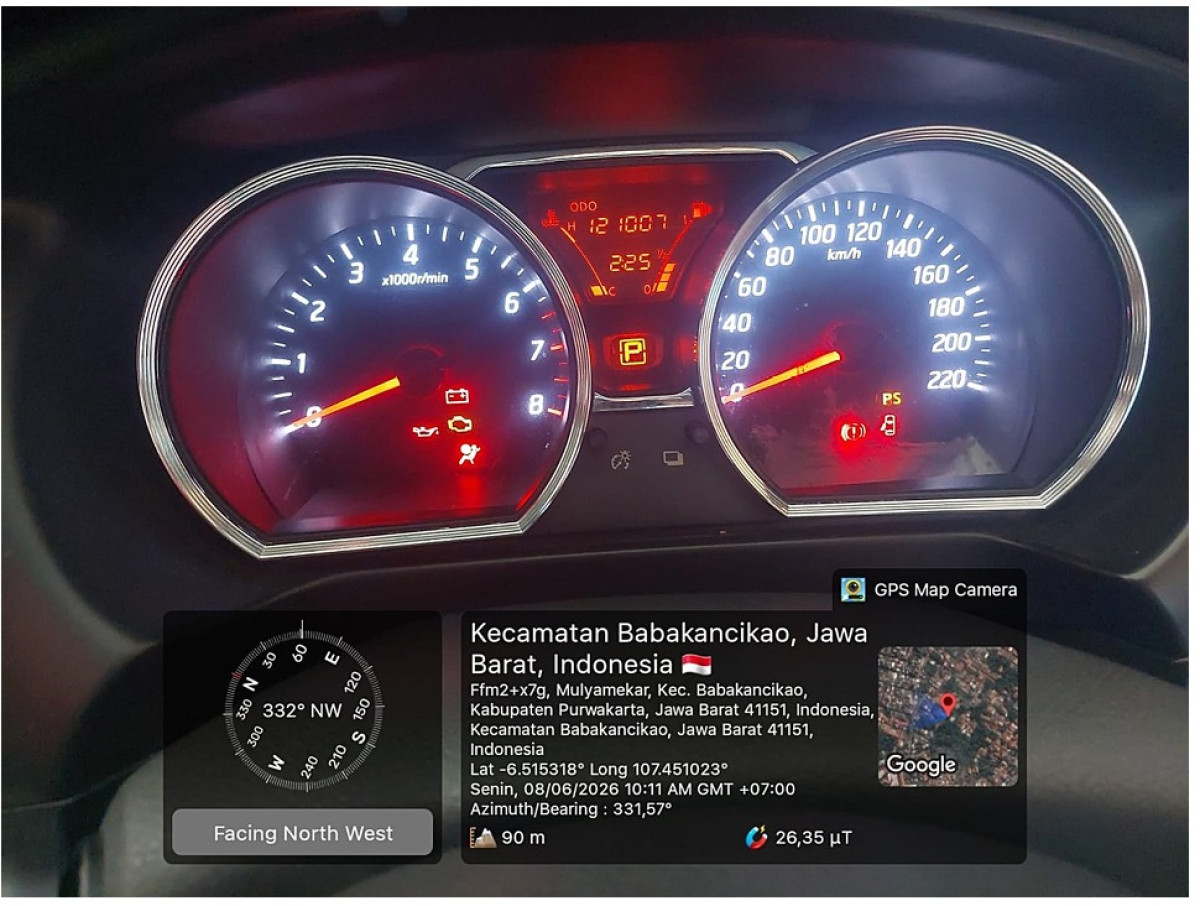 NISSAN GRAND LIVINA