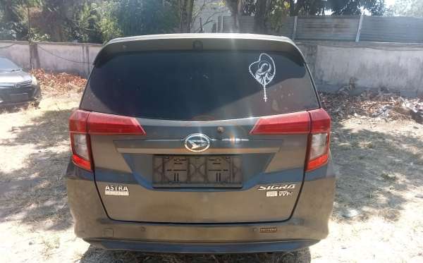 DAIHATSU SIGRA