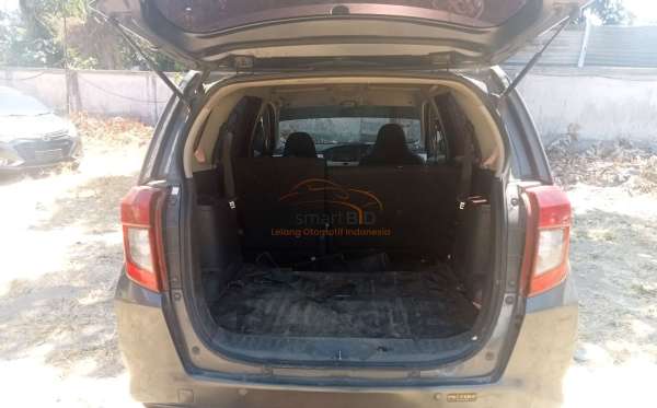DAIHATSU SIGRA