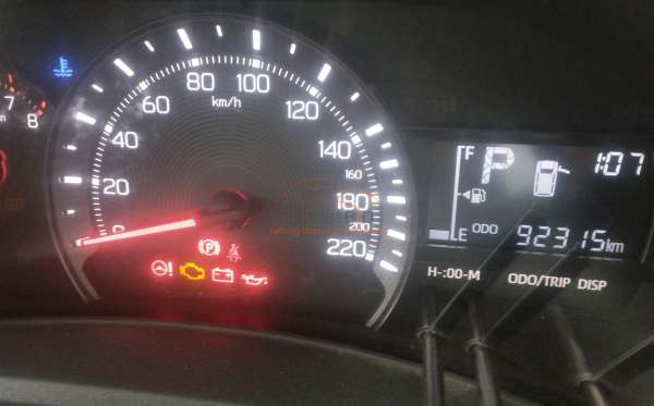 DAIHATSU  XENIA  1.3 X