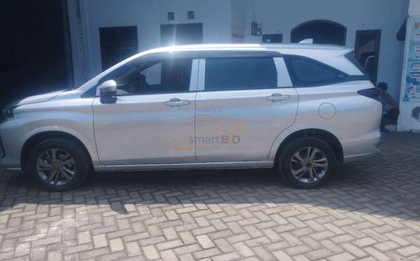 DAIHATSU  XENIA  1.3 X