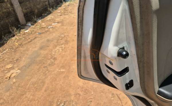 HONDA  BRIO  SATYA DD1 1.2 E