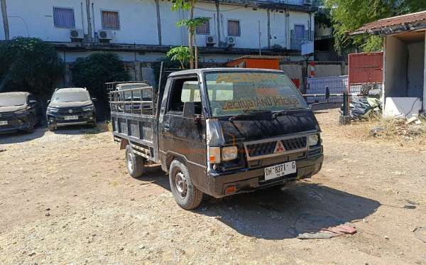MITSUBISHI COLT L300 PU