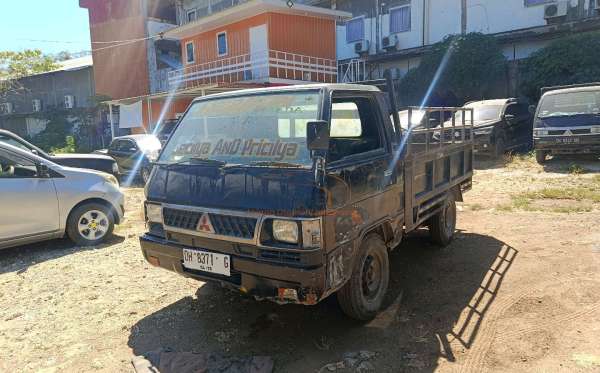 MITSUBISHI COLT L300 PU