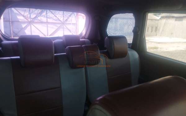 TOYOTA AVANZA 1.3 E