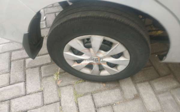 TOYOTA AVANZA 1.3 E