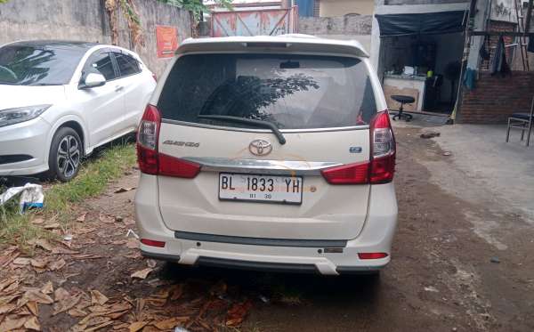 TOYOTA AVANZA