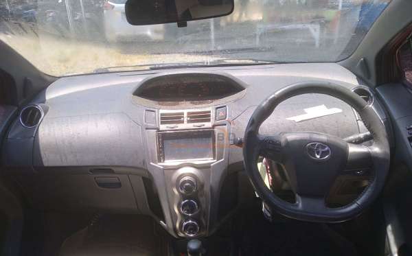 TOYOTA YARIS 1.5 S